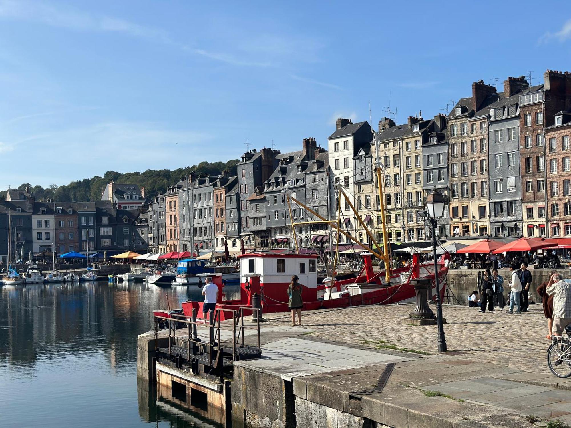 Petit nid d'amour sous les toits ! Honfleur Extérieur photo