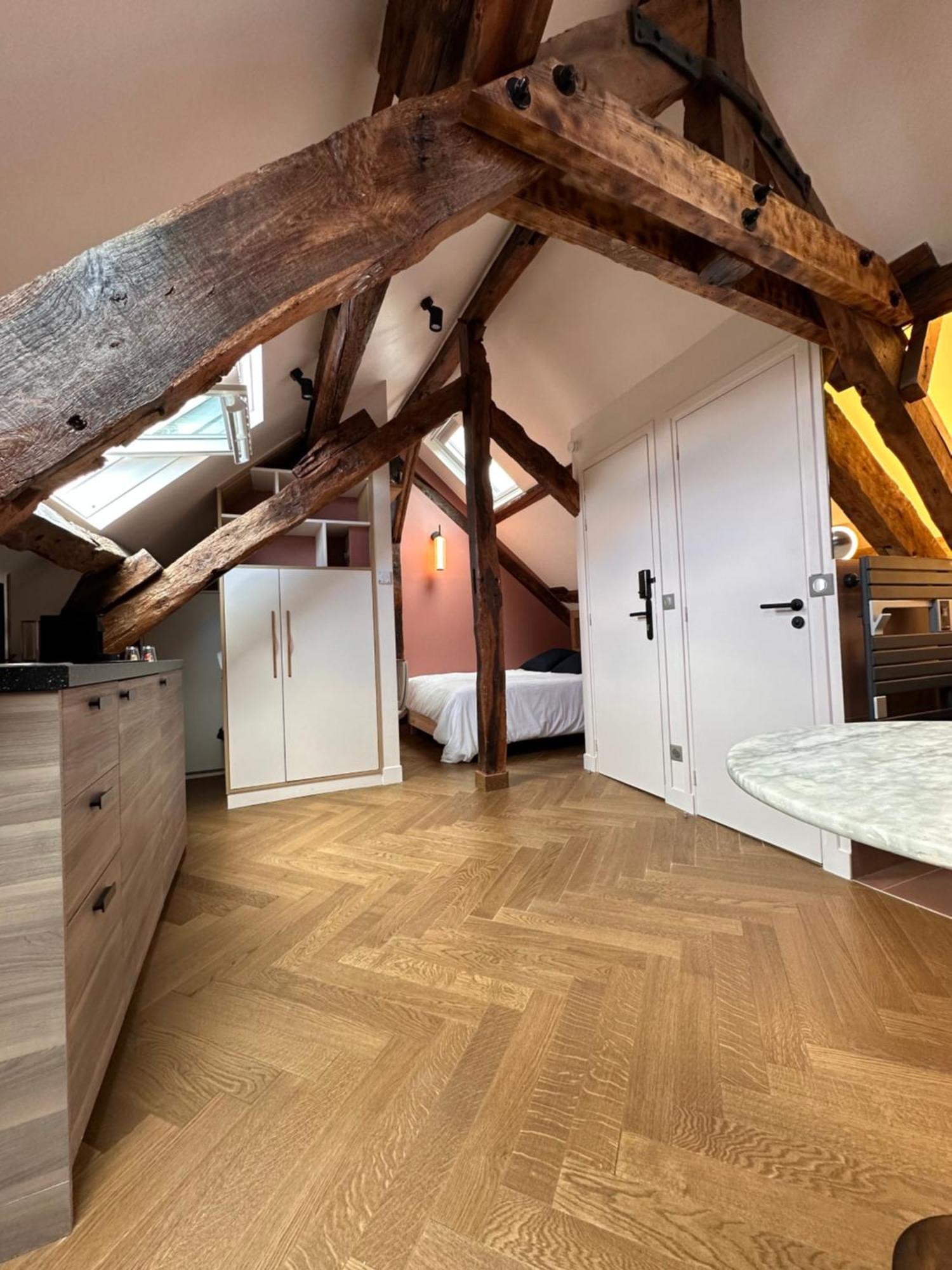 Petit nid d'amour sous les toits ! Honfleur Extérieur photo