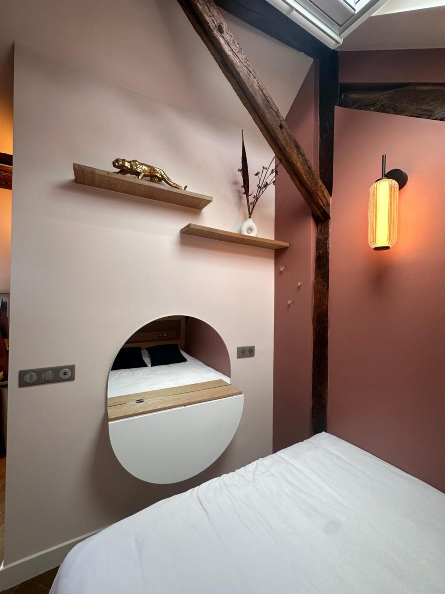 Petit nid d'amour sous les toits ! Honfleur Extérieur photo